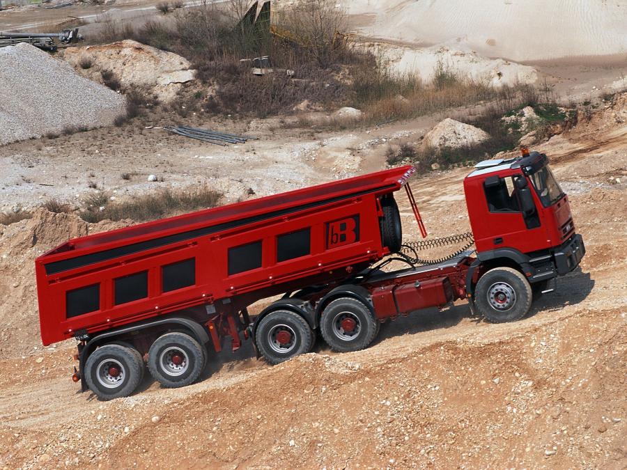  Iveco EuroTrakker 6x4 Tractor 1993 года  (фото 2 из 2)